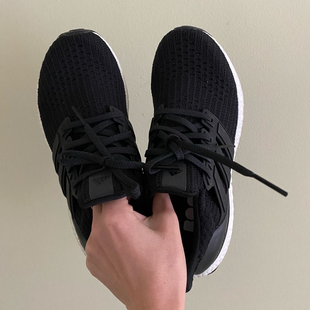 Ultraboost Running Shoe Black, Size 6.5 - Picture 1 of 6